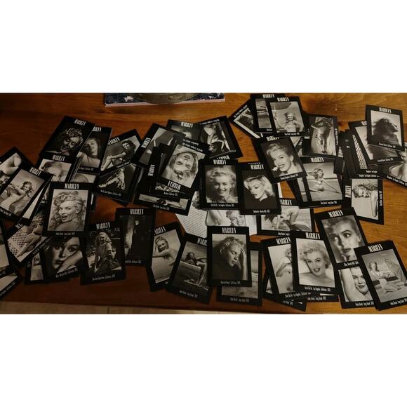 Marilyn Monroe Private Collection Pack Full Pack With Papers 1993 - Picture 2 of 15